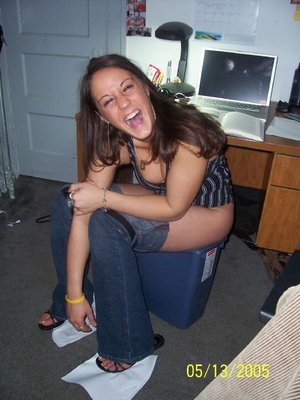 18 year old cutie Carmen Callaway sexys her two study buddies at the same time